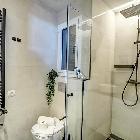 Paradise By Hello Homes Apartman