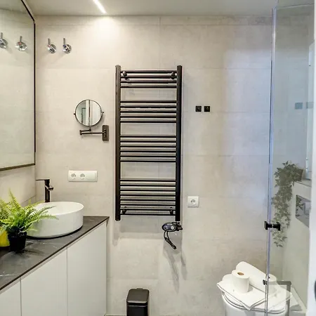 Paradise By Hello Homes Apartman