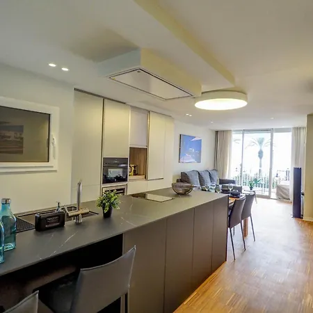 Apartment Paradise By Hello Homes